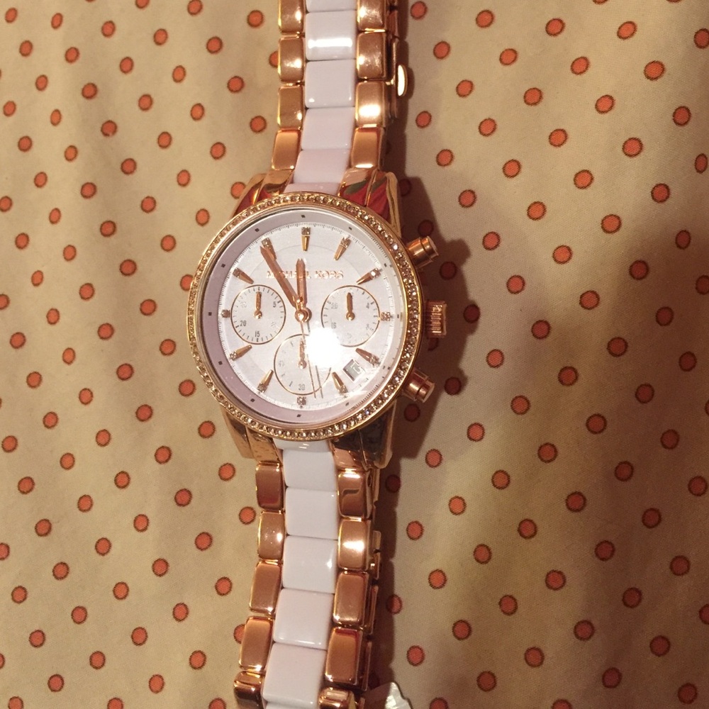 Michael kors rose gold white glitz watch!! Some searches as seen on last photo